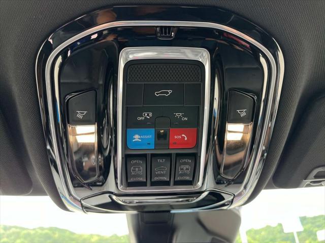 used 2023 Jeep Grand Cherokee car, priced at $45,900