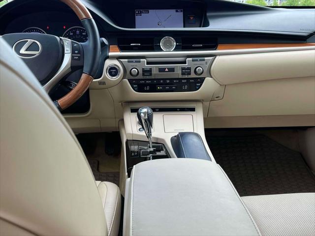 used 2015 Lexus ES 300h car, priced at $16,400