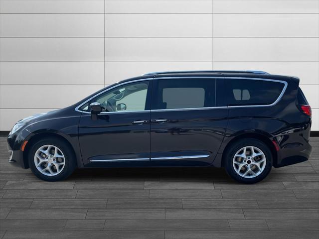 used 2017 Chrysler Pacifica car, priced at $13,000