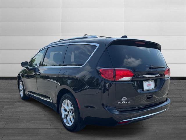 used 2017 Chrysler Pacifica car, priced at $13,000