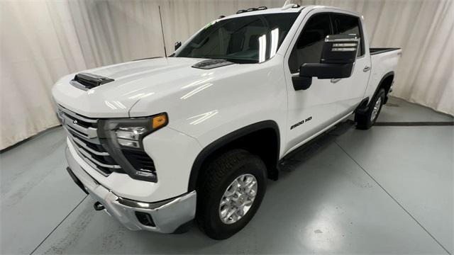 used 2024 Chevrolet Silverado 2500 car, priced at $60,888