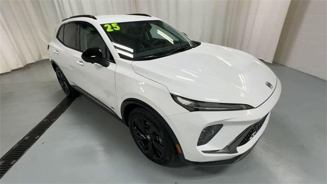 used 2025 Buick Envision car, priced at $31,598