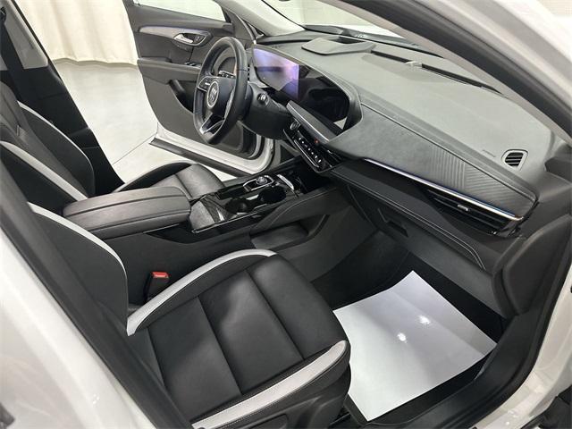 used 2025 Buick Envision car, priced at $31,598