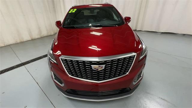 used 2022 Cadillac XT5 car, priced at $33,412