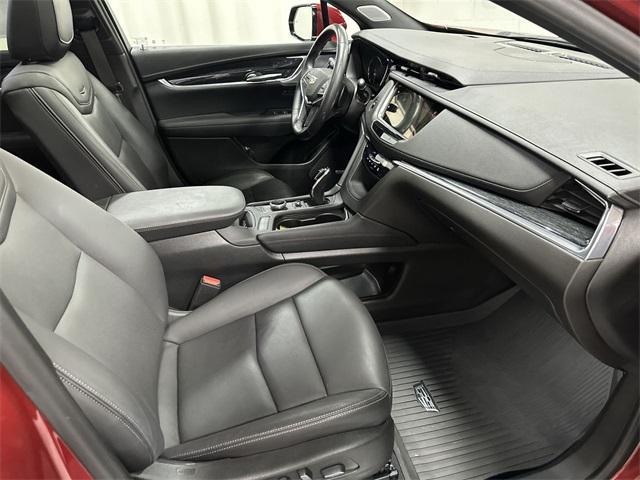 used 2022 Cadillac XT5 car, priced at $33,412