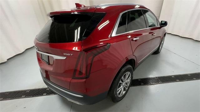 used 2022 Cadillac XT5 car, priced at $33,412