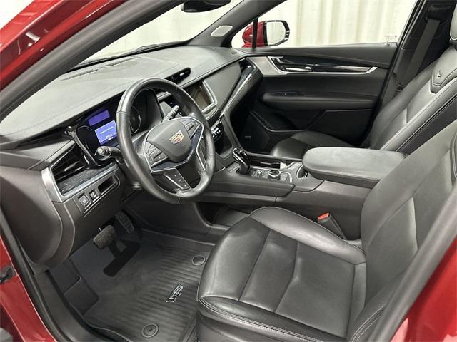 used 2022 Cadillac XT5 car, priced at $33,412