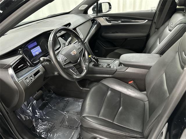 used 2022 Cadillac XT5 car, priced at $31,611