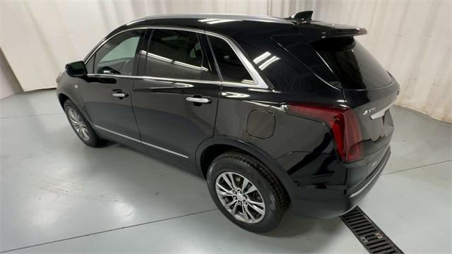 used 2022 Cadillac XT5 car, priced at $31,611