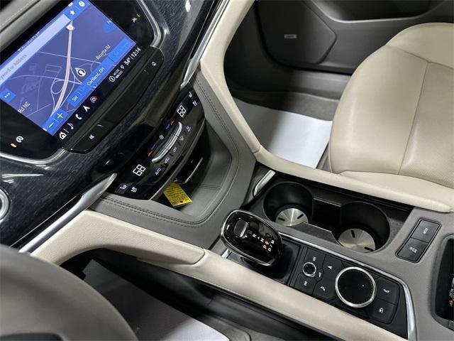 used 2023 Cadillac XT6 car, priced at $41,111