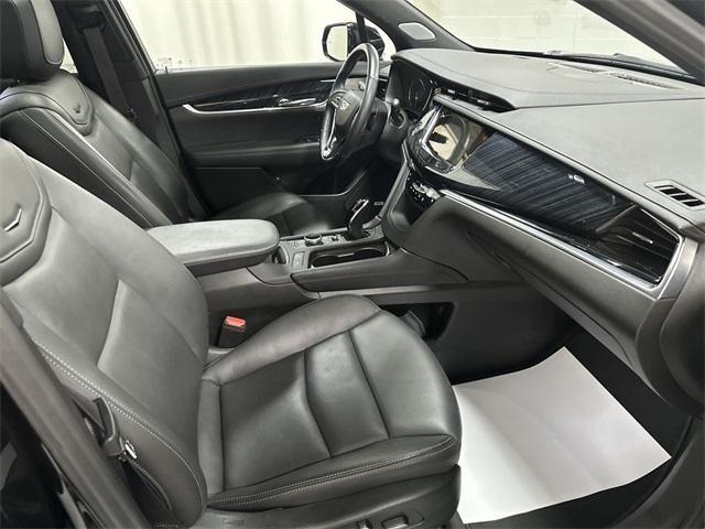 used 2025 Cadillac XT6 car, priced at $44,788