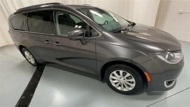 used 2018 Chrysler Pacifica car, priced at $14,588