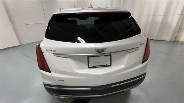 used 2022 Cadillac XT5 car, priced at $28,888