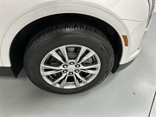 used 2022 Cadillac XT5 car, priced at $28,888