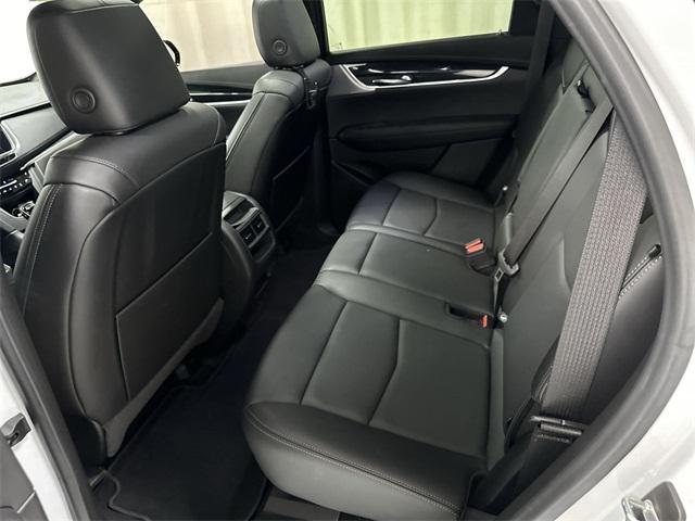 used 2022 Cadillac XT5 car, priced at $28,888
