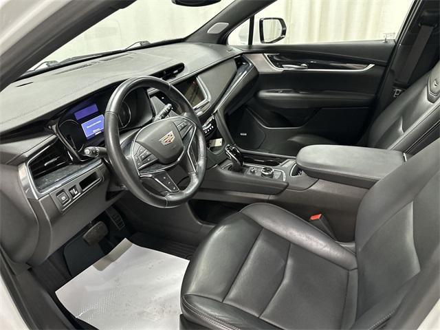 used 2022 Cadillac XT5 car, priced at $35,555