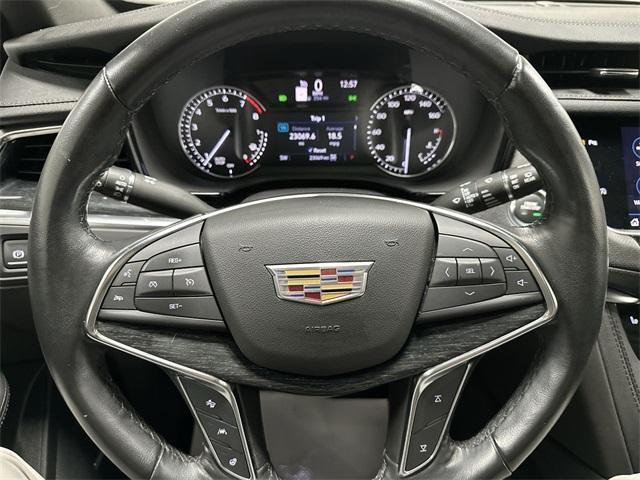 used 2022 Cadillac XT5 car, priced at $35,555