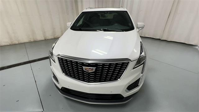 used 2022 Cadillac XT5 car, priced at $35,555