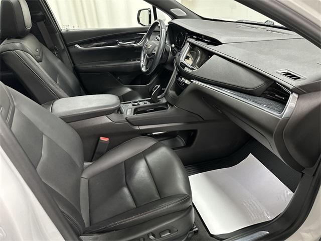 used 2022 Cadillac XT5 car, priced at $35,555