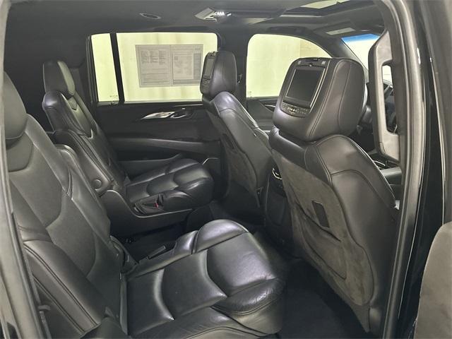 used 2018 Cadillac Escalade ESV car, priced at $33,777