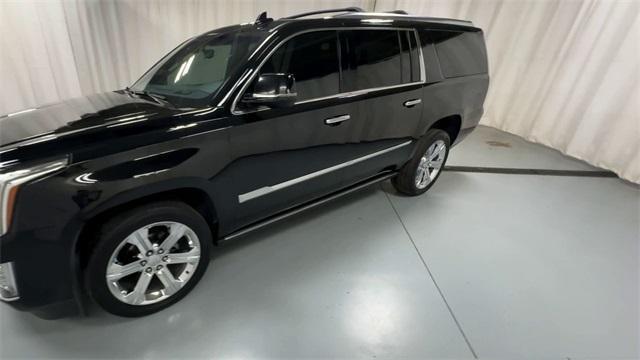 used 2018 Cadillac Escalade ESV car, priced at $33,777