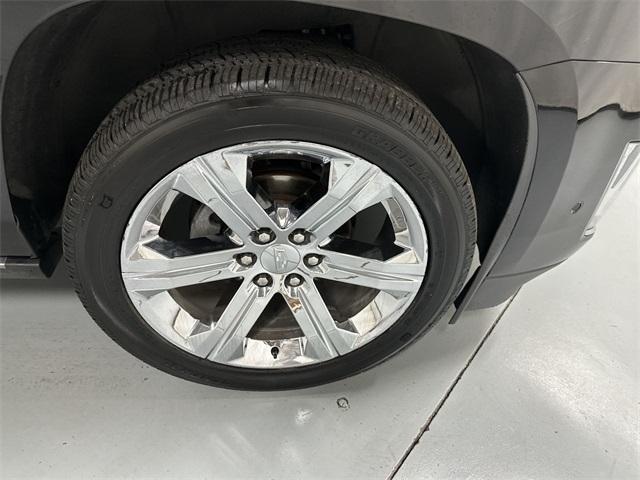 used 2018 Cadillac Escalade ESV car, priced at $33,777