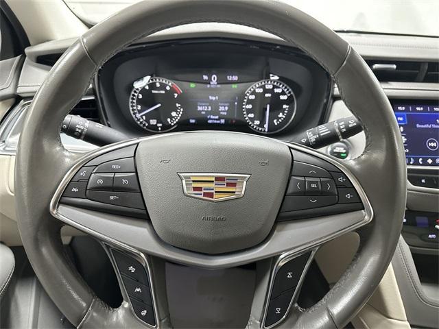 used 2020 Cadillac XT5 car, priced at $26,988