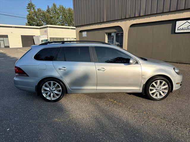 used 2013 Volkswagen Jetta SportWagen car, priced at $8,800
