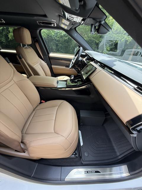 new 2025 Land Rover Range Rover Sport car, priced at $91,780