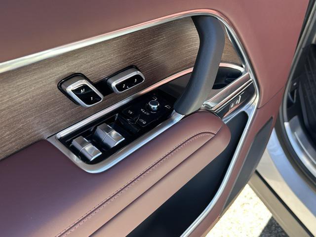 new 2025 Land Rover Range Rover car, priced at $155,355