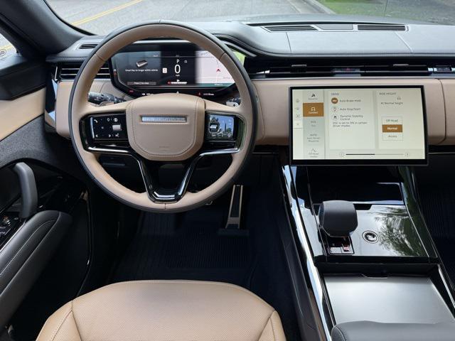 new 2025 Land Rover Range Rover Sport car, priced at $103,450