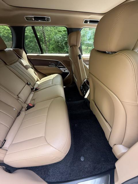 new 2025 Land Rover Range Rover car, priced at $140,405
