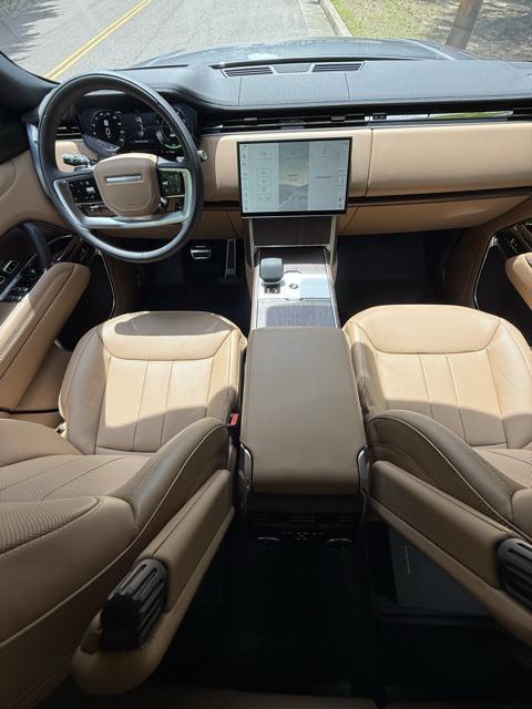 new 2025 Land Rover Range Rover car, priced at $129,380