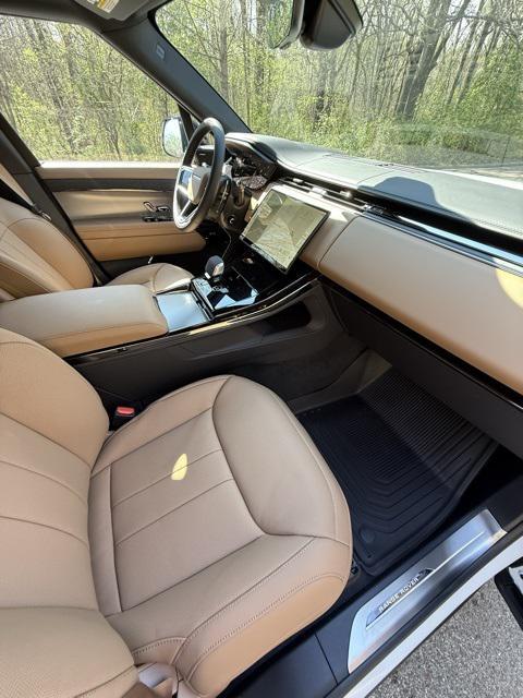 new 2025 Land Rover Range Rover Sport car, priced at $92,450