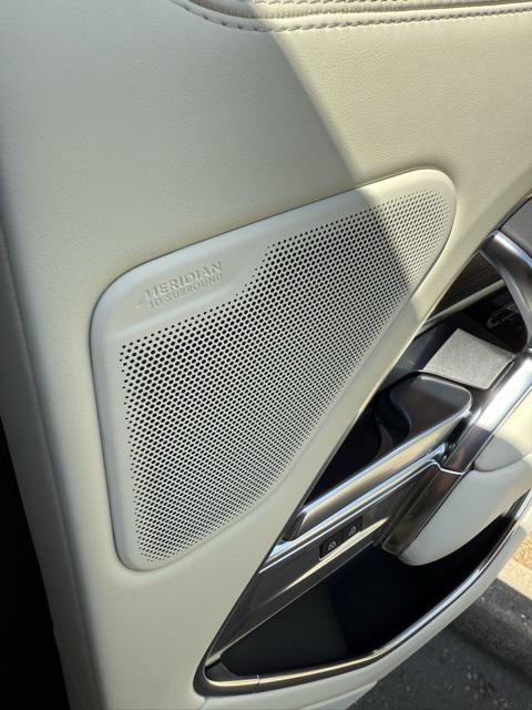 new 2025 Land Rover Range Rover car, priced at $136,540