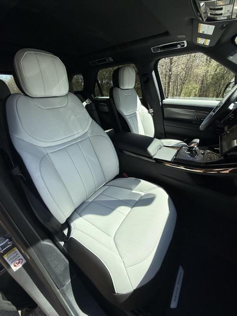 new 2025 Land Rover Range Rover Sport car, priced at $102,825