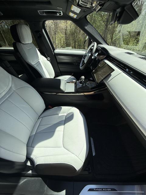 new 2025 Land Rover Range Rover Sport car, priced at $102,825