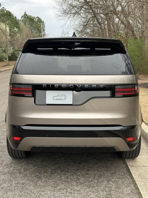 new 2024 Land Rover Discovery car, priced at $75,538
