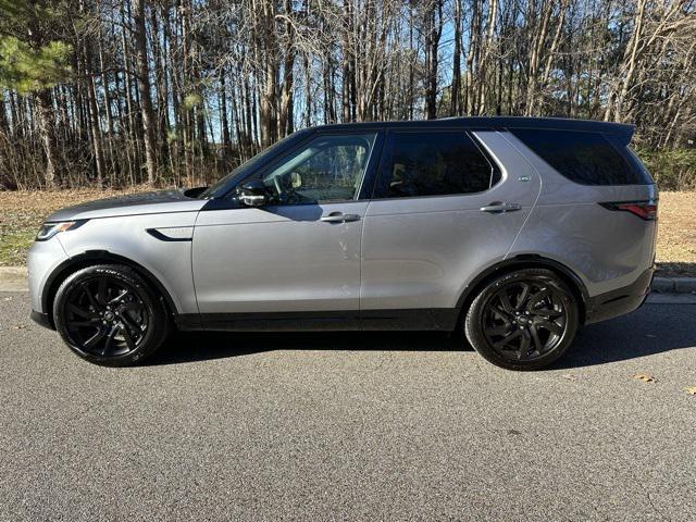 new 2025 Land Rover Discovery car, priced at $74,603