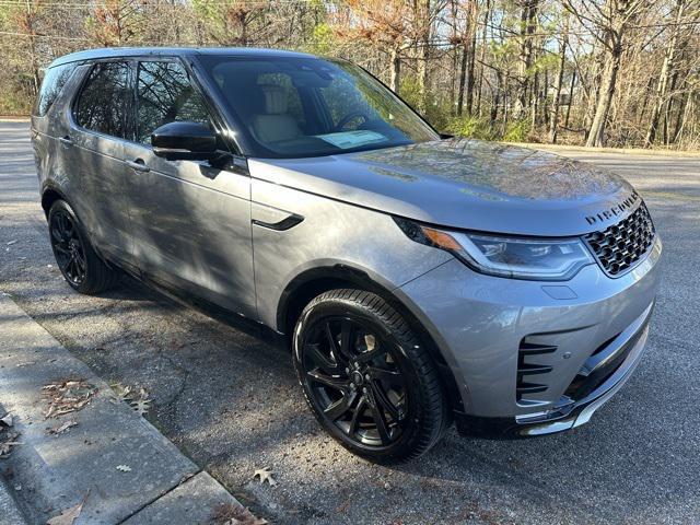 new 2025 Land Rover Discovery car, priced at $74,603