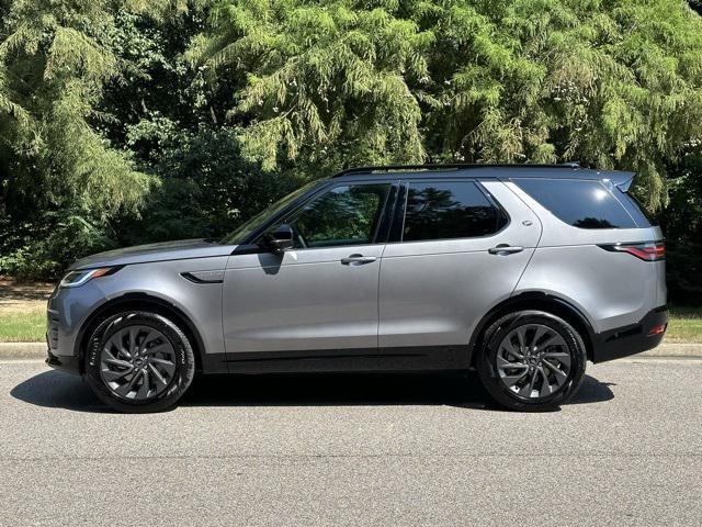 new 2024 Land Rover Discovery car, priced at $74,335