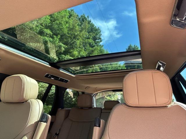 new 2025 Land Rover Range Rover car, priced at $134,575