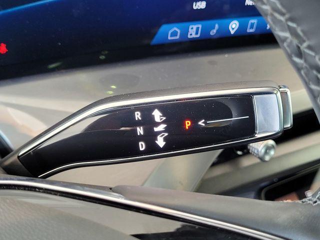 new 2026 Cadillac VISTIQ car