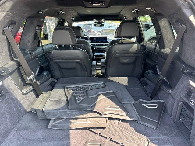 used 2025 BMW X7 car, priced at $99,999