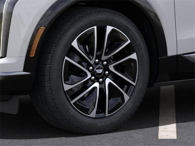 new 2025 Cadillac OPTIQ car, priced at $53,215