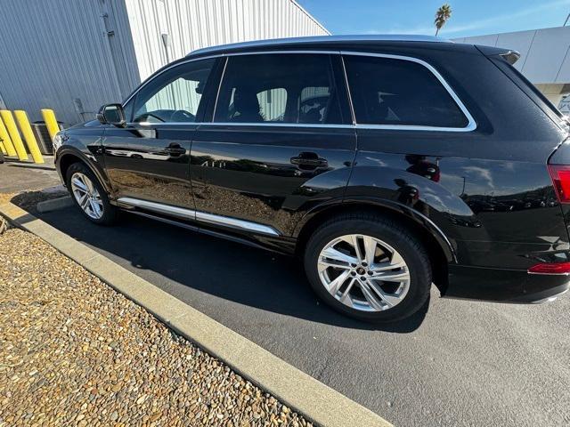 used 2024 Audi Q7 car, priced at $56,099