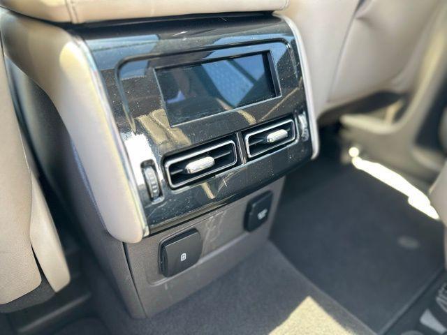 used 2020 Lincoln Aviator car, priced at $31,999