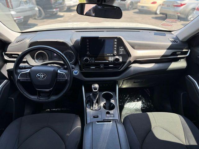 used 2021 Toyota Highlander Hybrid car, priced at $26,999
