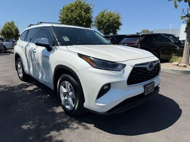 used 2021 Toyota Highlander Hybrid car, priced at $26,999