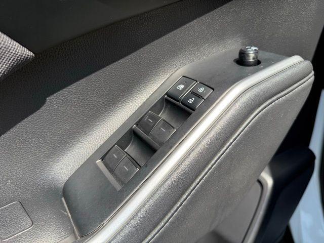 used 2021 Toyota Highlander Hybrid car, priced at $26,999